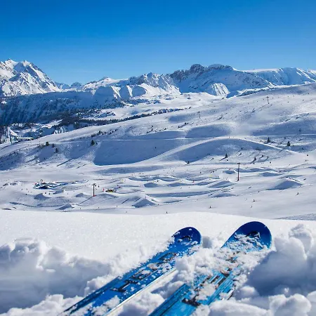 2 Pieces + Cabine, Skis Aux Pieds, Proche Commerces - Fr-1-182a-35 Apartman Courchevel